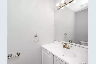 69 Ellsworth Avenue, Harrison, NY 10528 - Photo 11