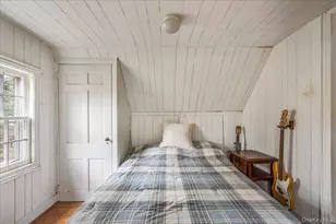 121 Knollwood Rd, Rockville Centre, NY 11570 - Photo 17