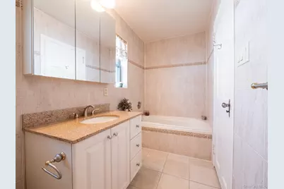 7363 195th Street, Fresh Meadows, NY 11366 - Photo 19