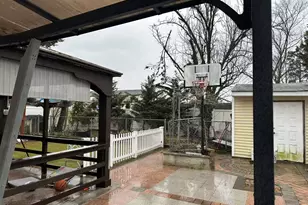 173 Davenport St, Lindenhurst, NY 11757 - Photo 23