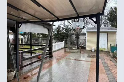 173 Davenport Street, Lindenhurst, NY 11757 - Photo 21