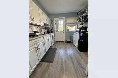 140 N 21st Street, Wyandanch, NY 11798 - Photo 3