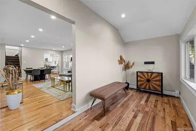 2858 Cherry Court, Oceanside, NY 11572 - Photo 5