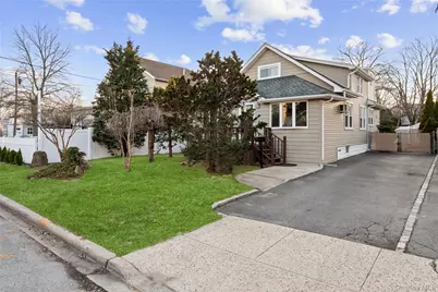 2858 Cherry Court, Oceanside, NY 11572 - Photo 1