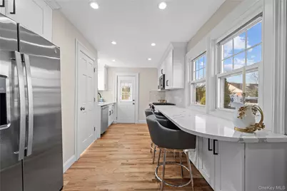 2858 Cherry Court, Oceanside, NY 11572 - Photo 17