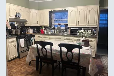 8667 108th Street, Richmond Hill North, NY 11418 - Photo 3