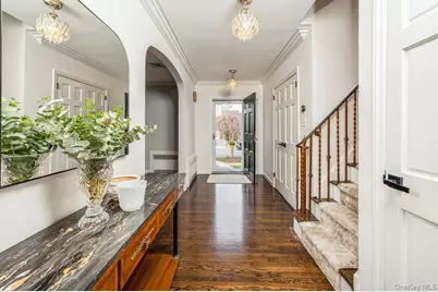 130 Locust Avenue, Scarsdale, NY 10583 - Photo 3