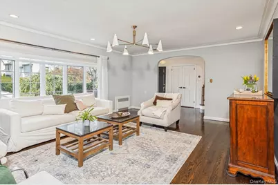 130 Locust Avenue, Scarsdale, NY 10583 - Photo 5