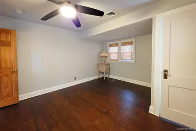 18 Prospect Street, Williston Park, NY 11596 - Photo 9