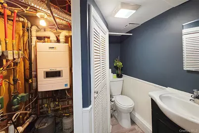 18 Prospect Street, Williston Park, NY 11596 - Photo 17