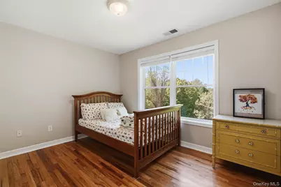 24 Bedford Avenue, Bedford Hills, NY 10507 - Photo 15