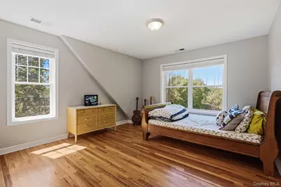 24 Bedford Avenue, Bedford Hills, NY 10507 - Photo 13