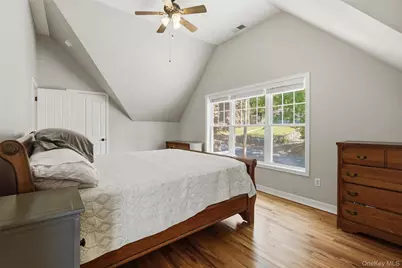 24 Bedford Avenue, Bedford Hills, NY 10507 - Photo 9