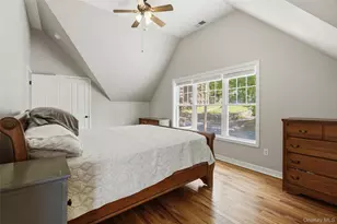 24 Bedford Ave, Bedford Hills, NY 10507 - Photo 9