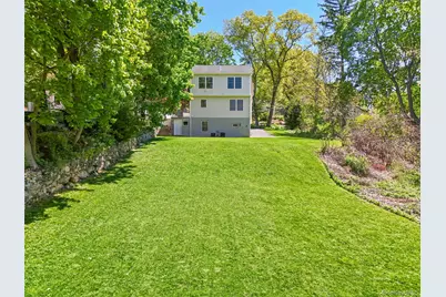 24 Bedford Avenue, Bedford Hills, NY 10507 - Photo 21