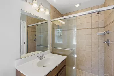 24 Bedford Avenue, Bedford Hills, NY 10507 - Photo 11