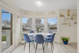 677 S 9th St, Lindenhurst, NY 11757 - Photo 11