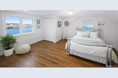 677 S 9th Street, Lindenhurst, NY 11757 - Photo 21