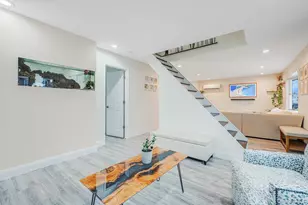 677 S 9th St, Lindenhurst, NY 11757 - Photo 17