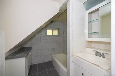 87 Vineyard Avenue, Highland, NY 12528 - Photo 5