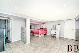 69 Crystal Ave, New York, NY 10302 - Photo 23