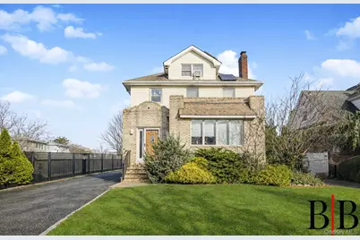 69 Crystal Avenue, New York, NY 10302 - Photo 1