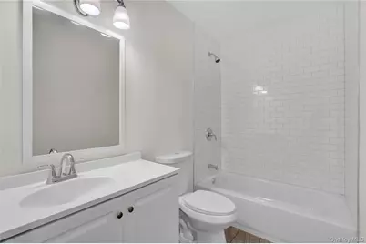 7 Roan Lane, Riverhead, NY 11901 - Photo 17