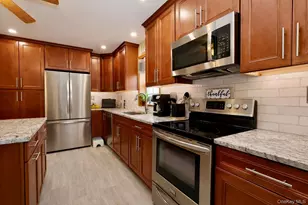 23 Snow St, Bloomingburg, NY 12721 - Photo 3