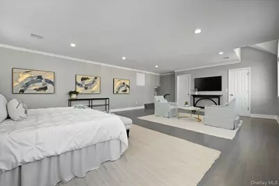 1050 Hastings Street, Baldwin, NY 11510 - Photo 37