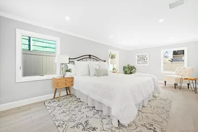 1050 Hastings Street, Baldwin, NY 11510 - Photo 21