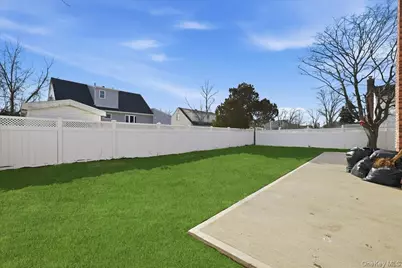 1050 Hastings Street, Baldwin, NY 11510 - Photo 43