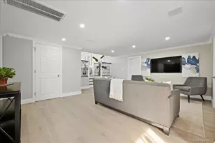 1050 Hastings St, Baldwin, NY 11510 - Photo 19