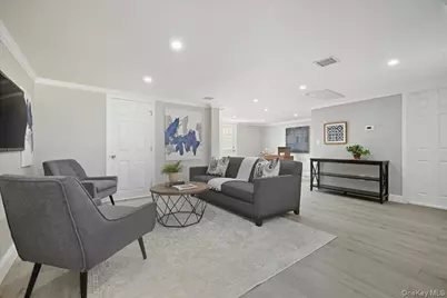 1050 Hastings Street, Baldwin, NY 11510 - Photo 15