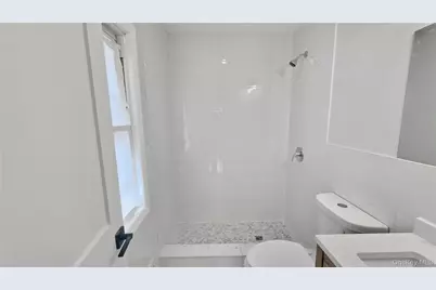 27 Sewell Street, Hempstead, NY 11550 - Photo 33