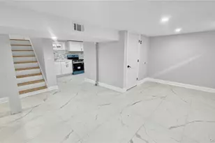 27 Sewell St, Hempstead, NY 11550 - Photo 37