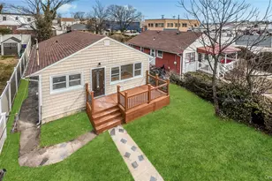 27 Sewell St, Hempstead, NY 11550 - Photo 7