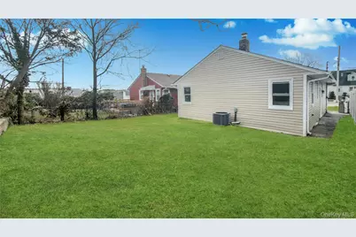 27 Sewell Street, Hempstead, NY 11550 - Photo 47