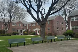 88-03 Shore Pkwy, Howard Beach, NY 11414 - Photo 11