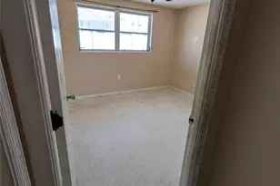 7416 Star Dust Dr, Glen Cove, NY 34668 - Photo 7