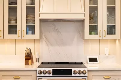 98 South Road, Westhampton, NY 11977 - Photo 15