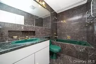 42-31 Colden St, Flushing, NY 11355 - Photo 17