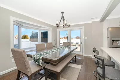 2431 Riverside Drive, Wantagh, NY 11793 - Photo 9