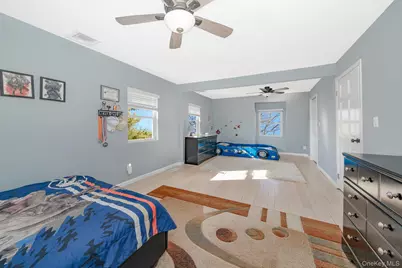 2431 Riverside Drive, Wantagh, NY 11793 - Photo 21