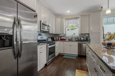 19 Magnolia Park Road, Middletown, NY 10940 - Photo 11