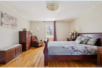 61 Arleigh Road, Great Neck, NY 11021 - Photo 13