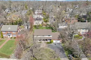 61 Arleigh Rd, Great Neck, NY 11021 - Photo 25