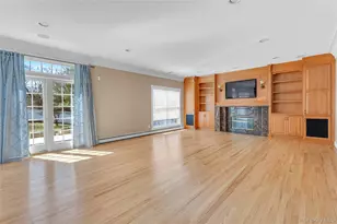 4 Gianna Ct, Hauppauge, NY 11788 - Photo 11