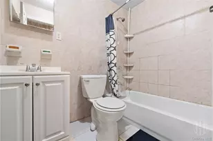 109-32 156th St, Jamaica, NY 11433 - Photo 21