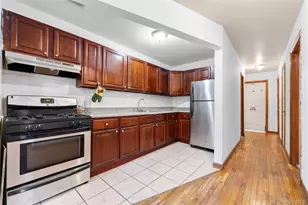 109-32 156th St, Jamaica, NY 11433 - Photo 5