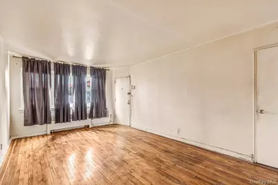 152-10 Melbourne Avenue #223A, Flushing, NY 11367 - Photo 5